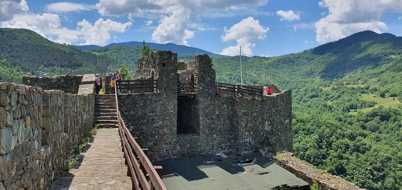 Tvrđava Maglič